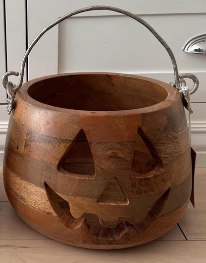 Halloween wooden pumpkin bucket